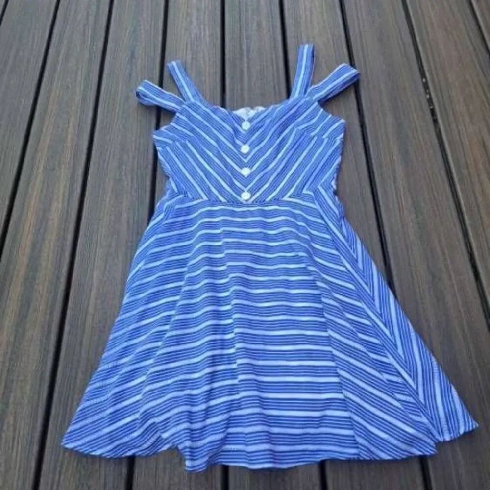 City studio size junior 9  dress blue white striped fit & flare med